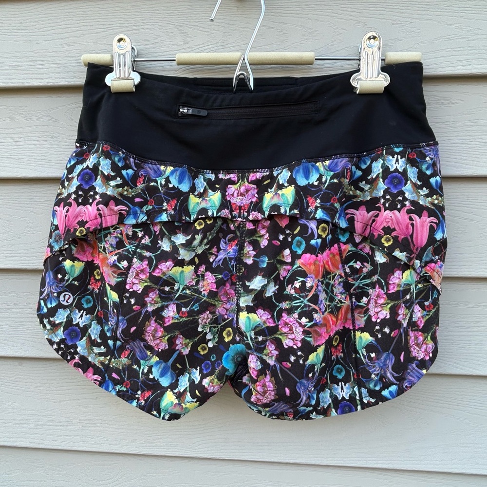 Lululemon Speed Up Shorts size 4 EUC. 4 inch inseam - Picture 5 of 9